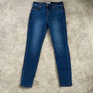 Garage High Rise Skinny Jean